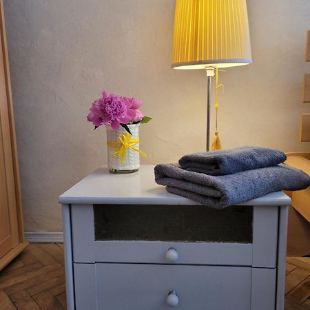 Sunflower Apartment Near Kiev Airport & Railway Station & Center City! מראה חיצוני תמונה