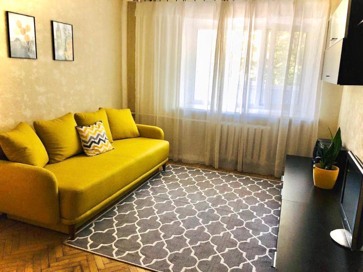 Sunflower Apartment Near Kiev Airport & Railway Station & Center City! מראה חיצוני תמונה