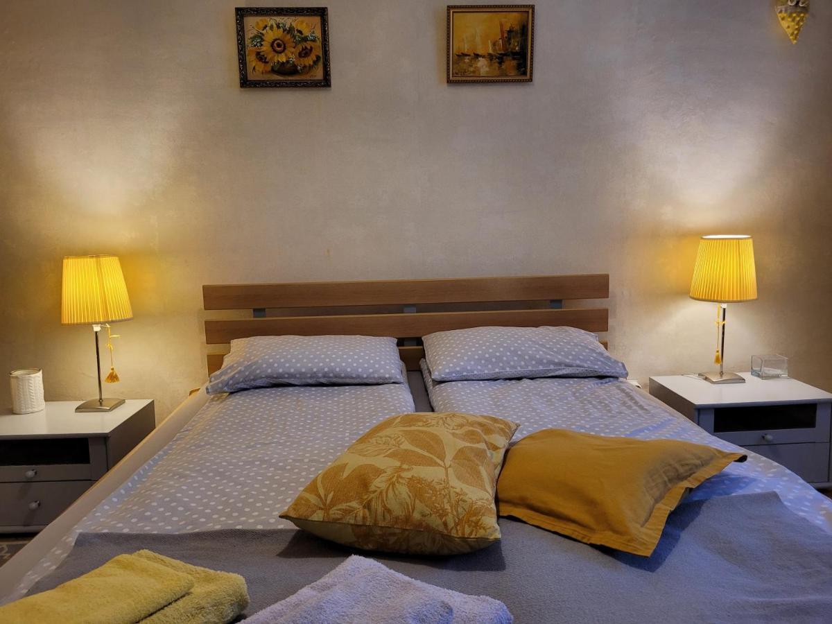 Sunflower Apartment Near Kiev Airport & Railway Station & Center City! מראה חיצוני תמונה