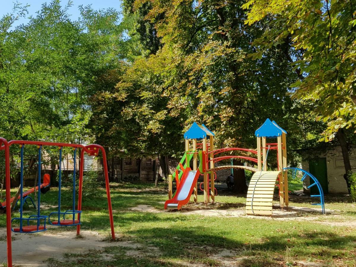Sunflower Apartment Near Kiev Airport & Railway Station & Center City! מראה חיצוני תמונה